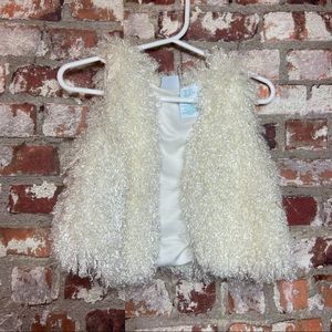 Maggie & Zoe Faux Fur Vest White & Fluffy